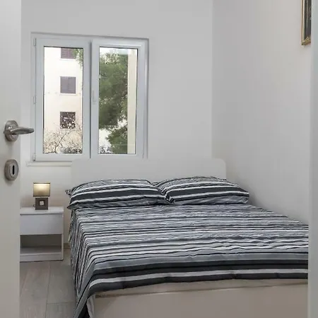 Spacious With Terrace Near Old Town * Dubrovnik