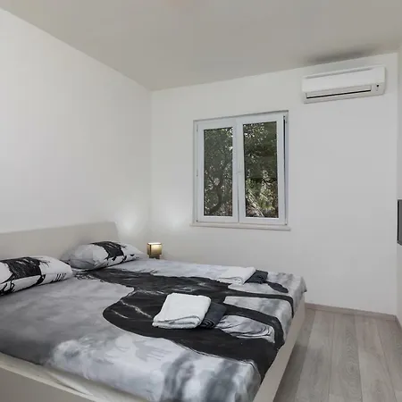 Apartamento Spacious With Terrace Near Old Town Dubrovnik